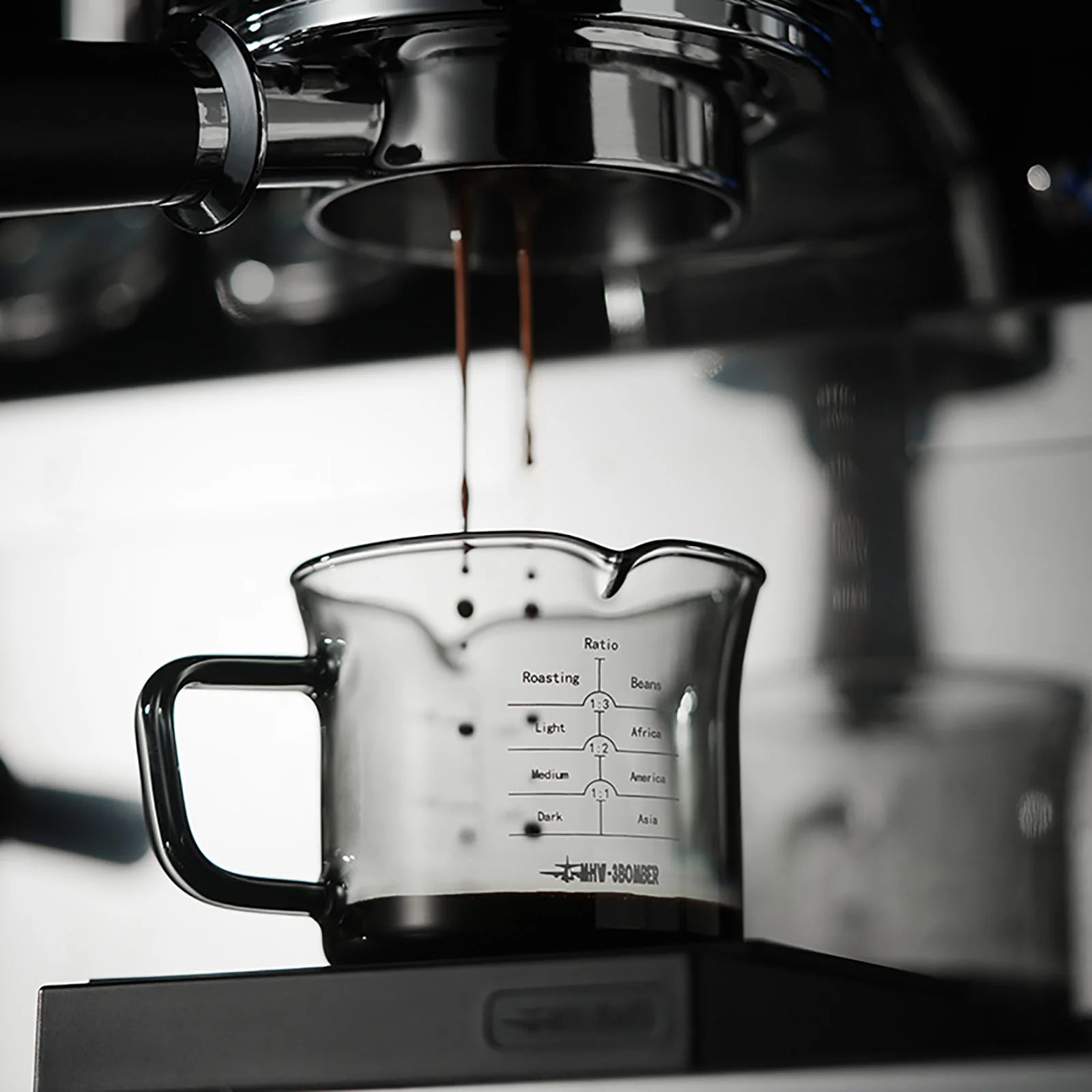 MHW-3BOMBER GLASS MEASURING CUP TRANSPARENT 120ML