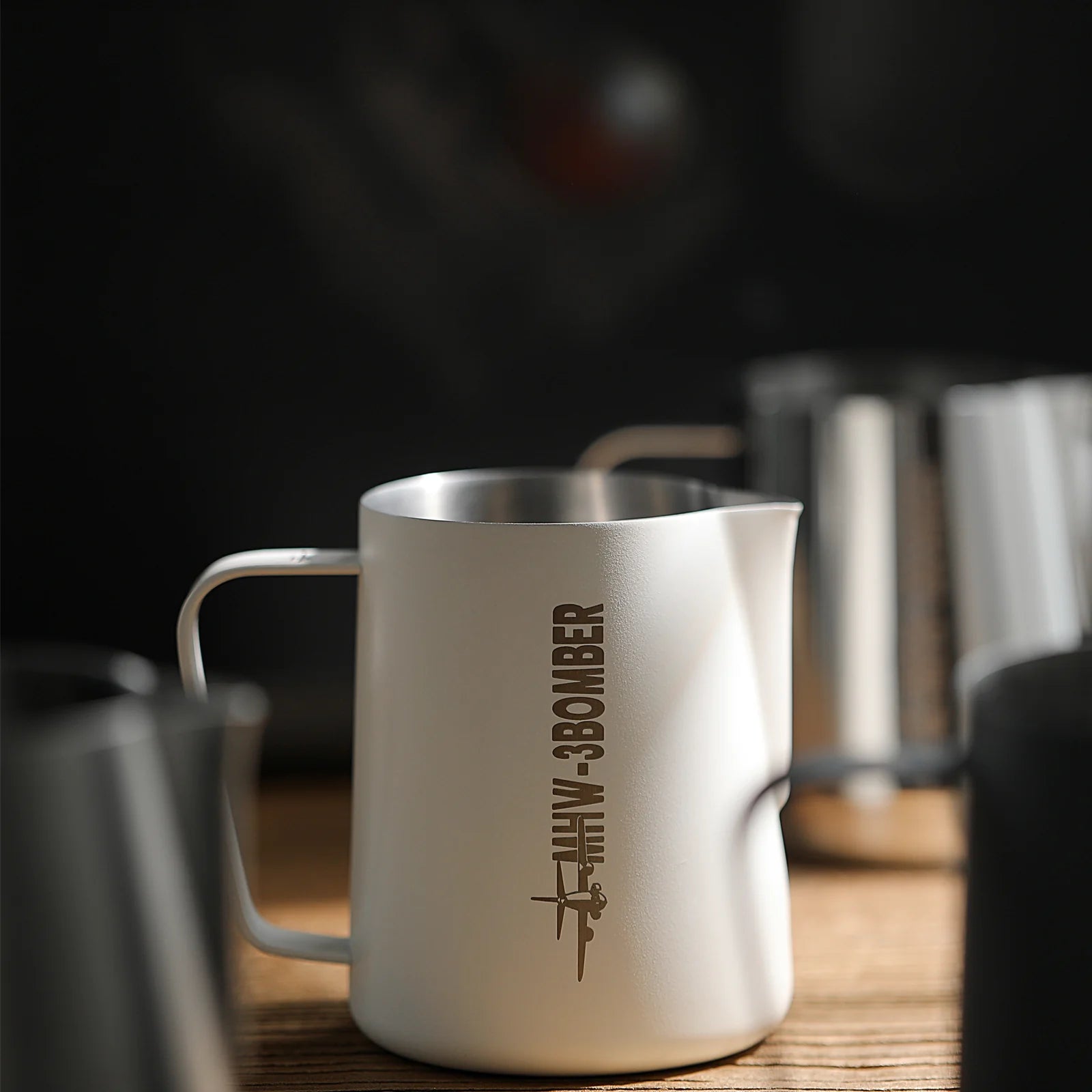 MHW-3BOMBER MILK FROTHING PITCHER 3.0 WEISS