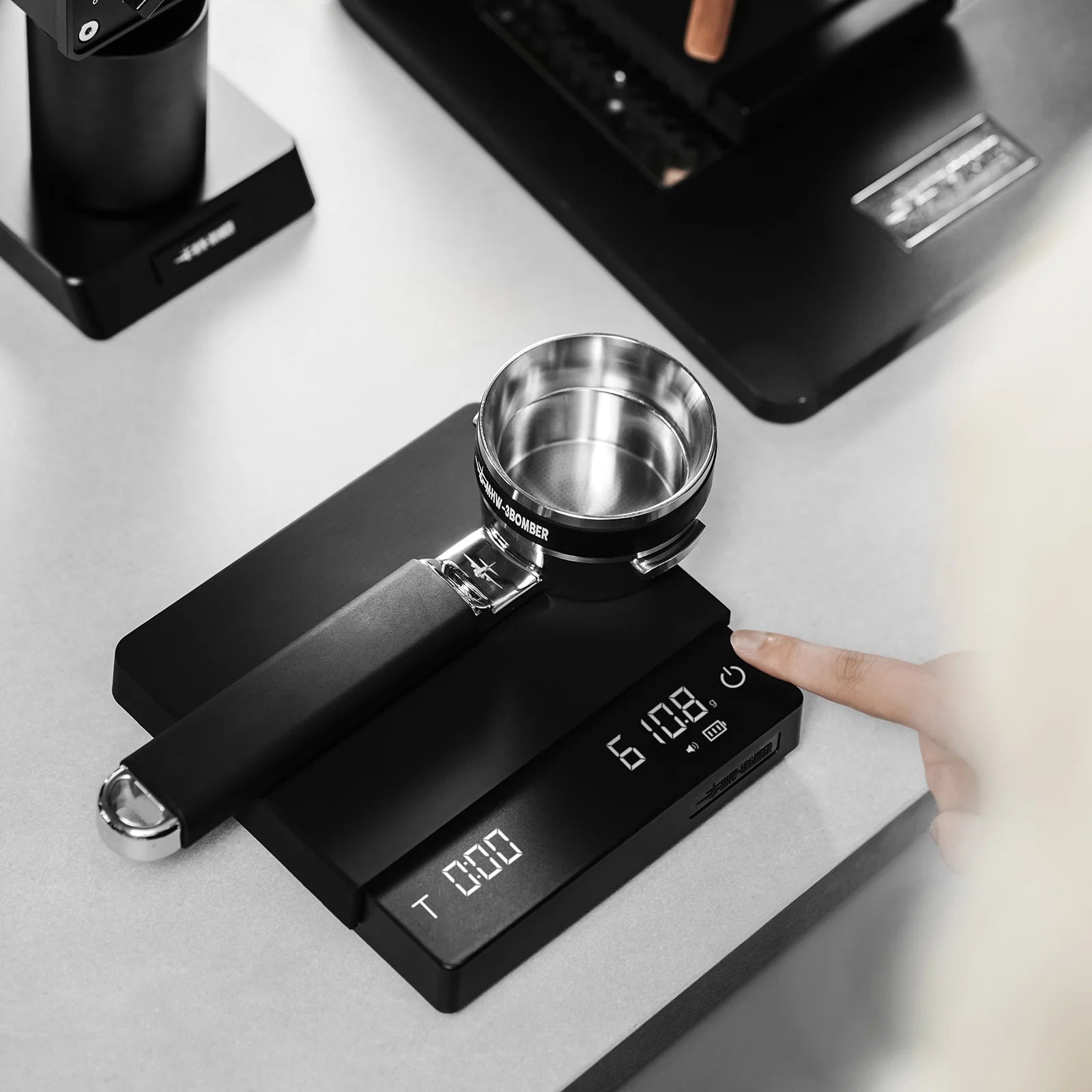MHW-3BOMBER CUBE KAFFEEWAAGE 3.0 PRO MAX