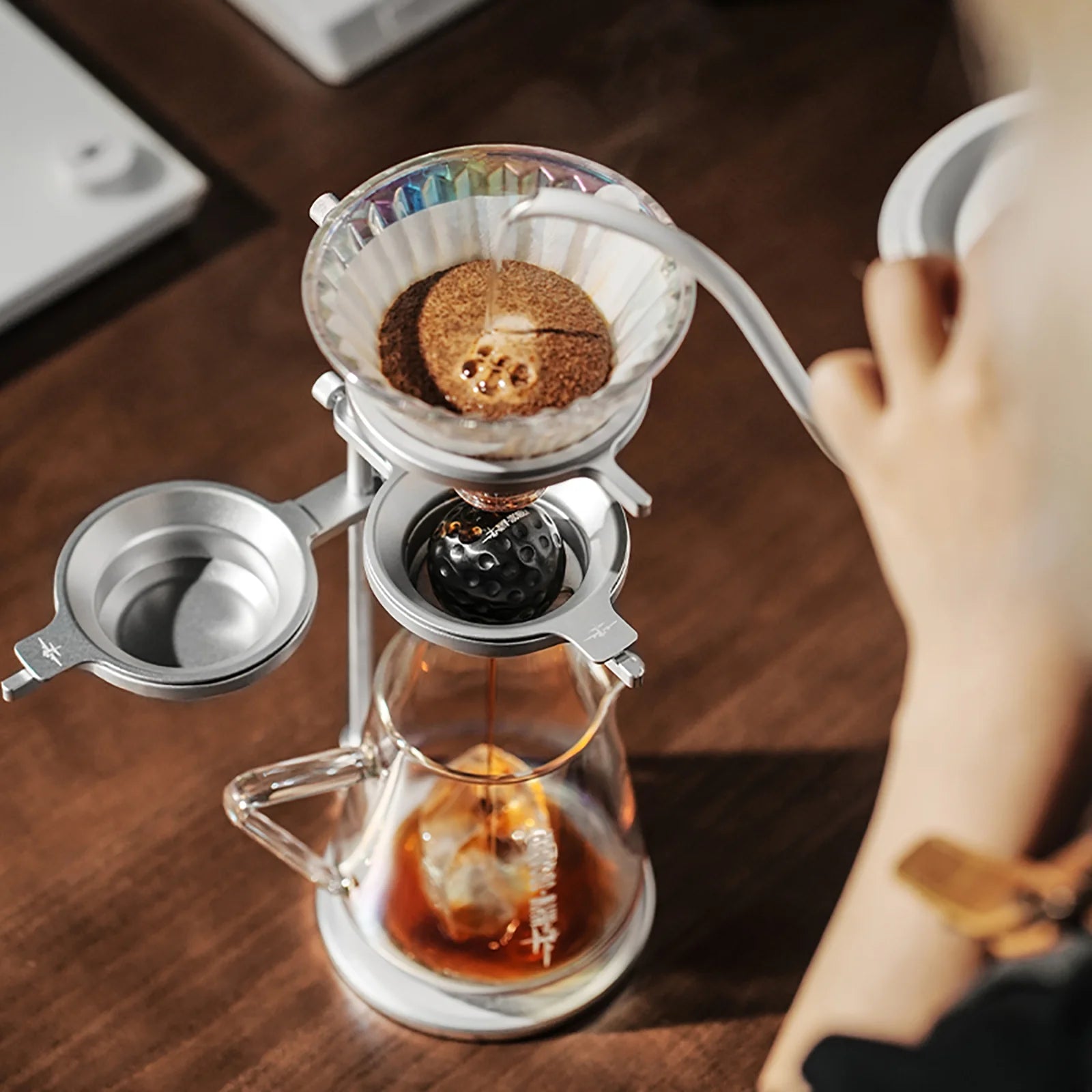 MHW-3BOMBER SMOOTH POUR OVER KÜHLKUGELSTÄNDER