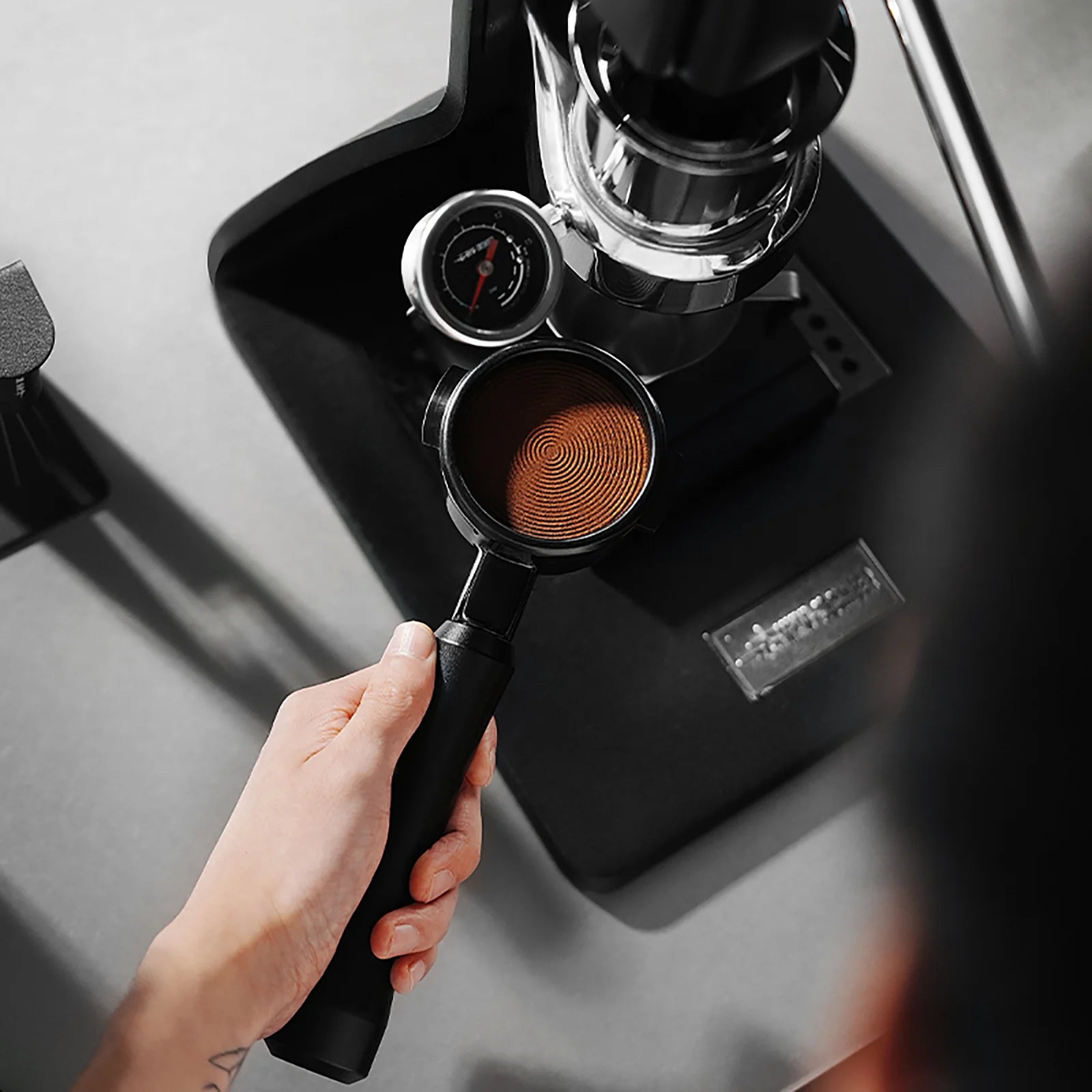 MHW-3BOMBER ASTRA COLLECTION BOTTOMLESS SCREEN CARRIER 