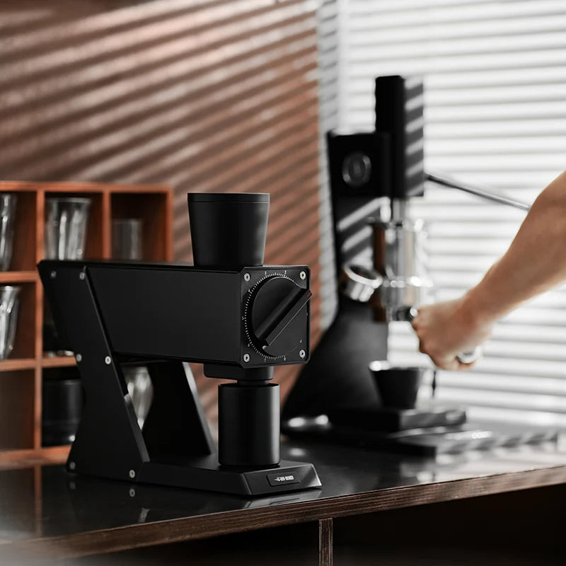 MHW-3BOMBER F74 NAVIGATOR ELEKTRISCHE KAFFEEMÜHLE