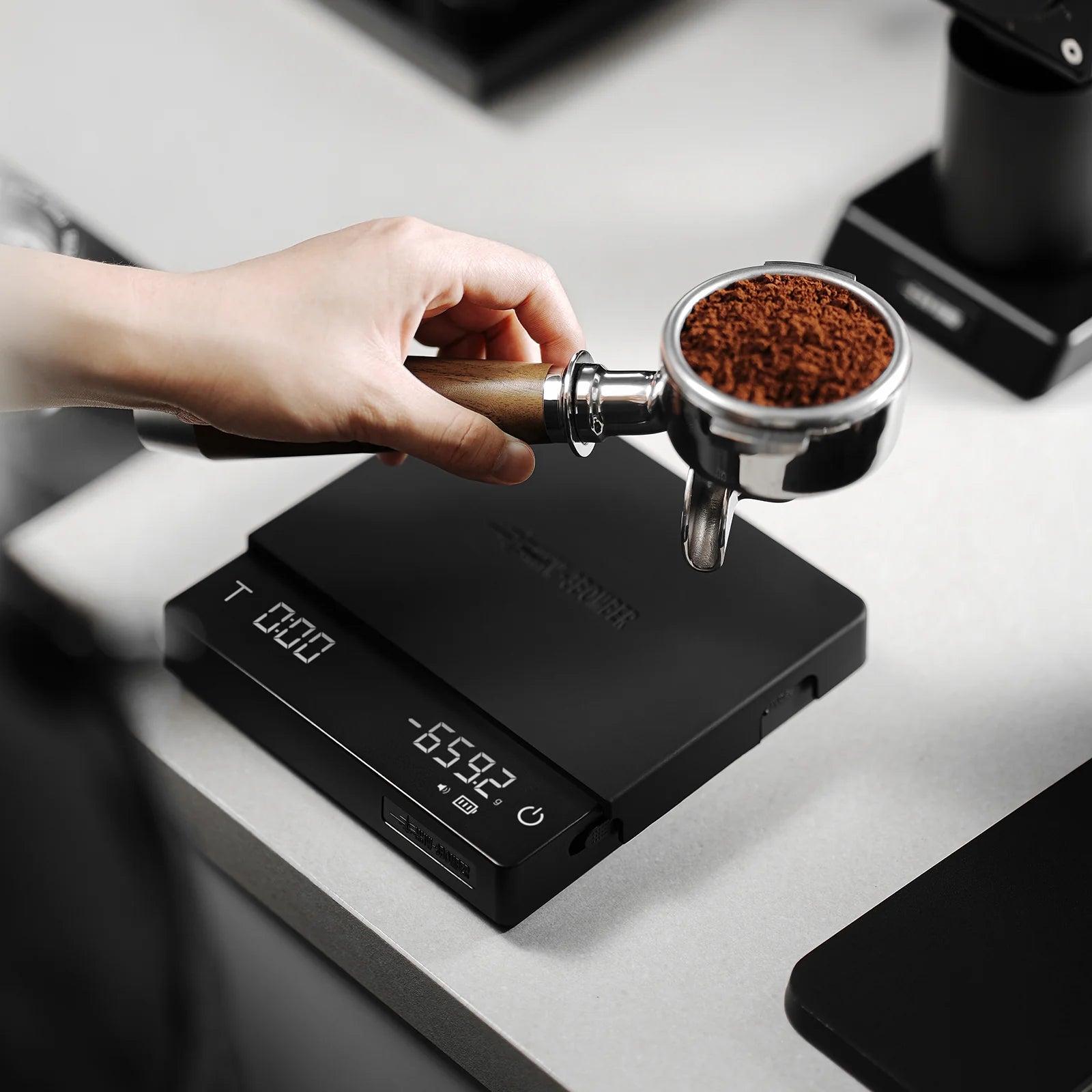 MHW-3BOMBER CUBE KAFFEEWAAGE 3.0 PRO MAX