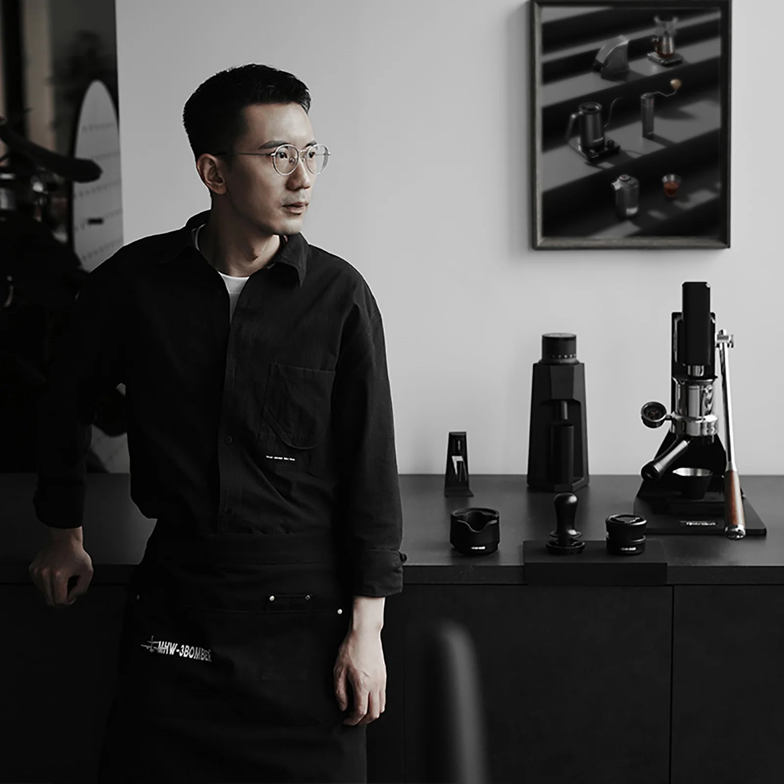 MHW-3BOMBER ASTRA COLLECTION BOTTOMLESS SCREEN CARRIER 