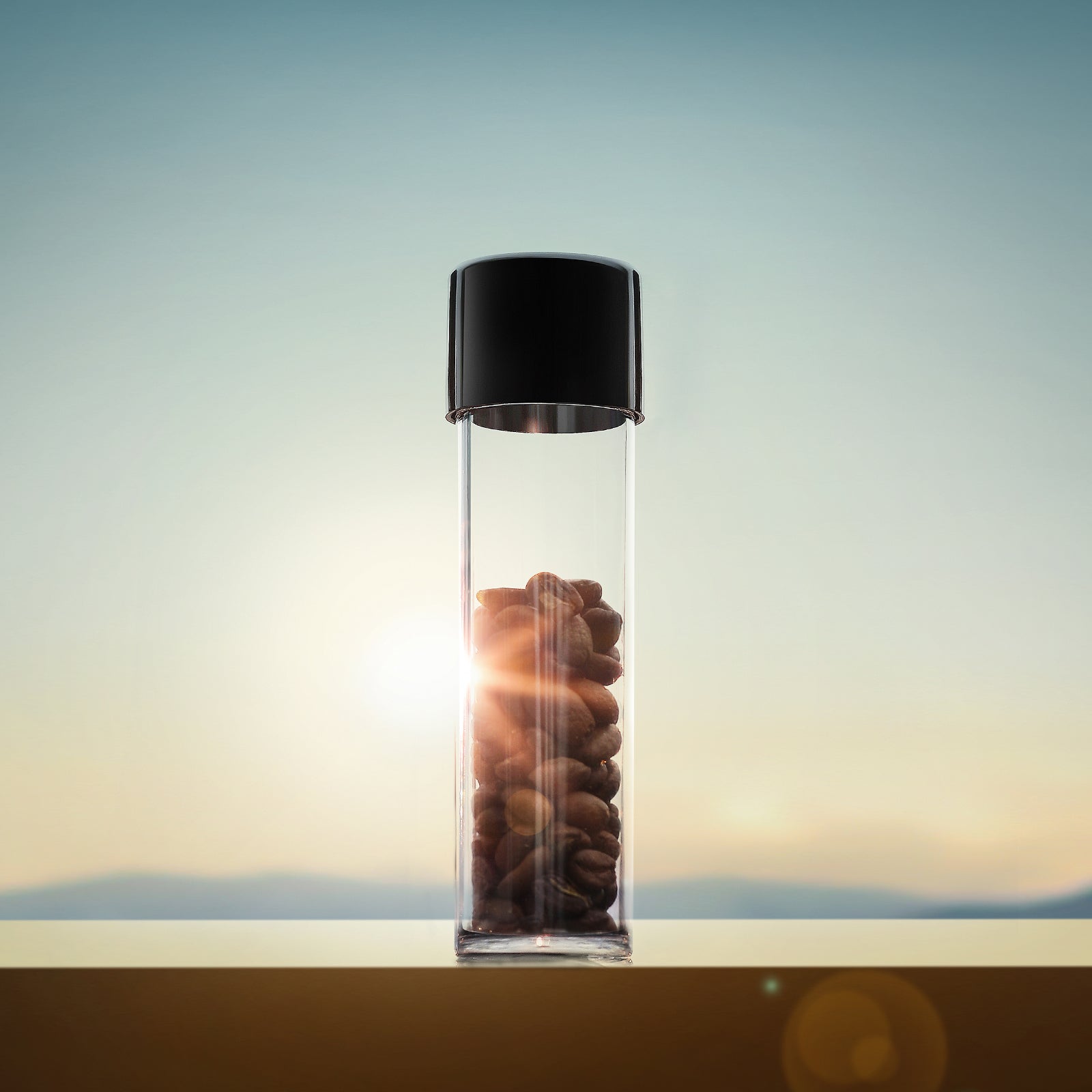 MHW-3BOMBER ENERGIEFLASCHE & MAGNETISCHER GETRÄNKEHALTER