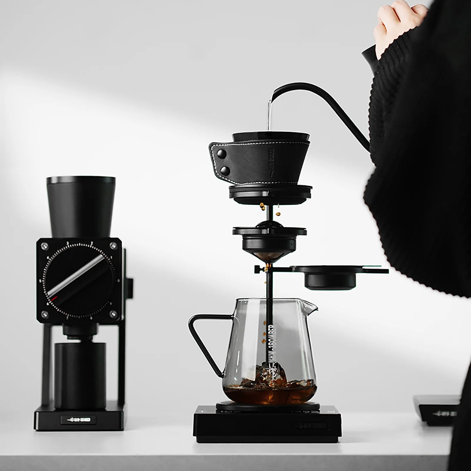 MHW-3BOMBER SMOOTH POUR OVER KÜHLKUGELSTÄNDER