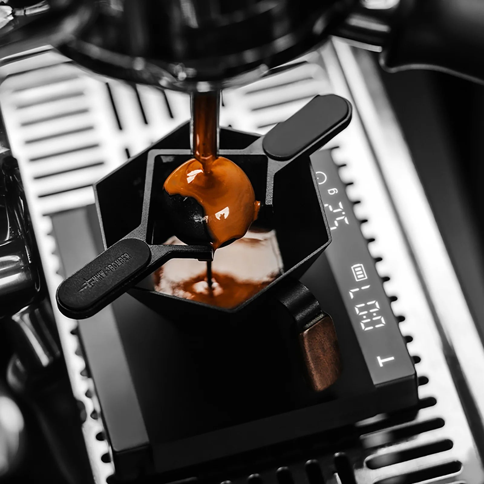 MHW-3BOMBER KÜHLKUGELSTÄNDER FÜR GLATTE ESPRESSOSCHALEN