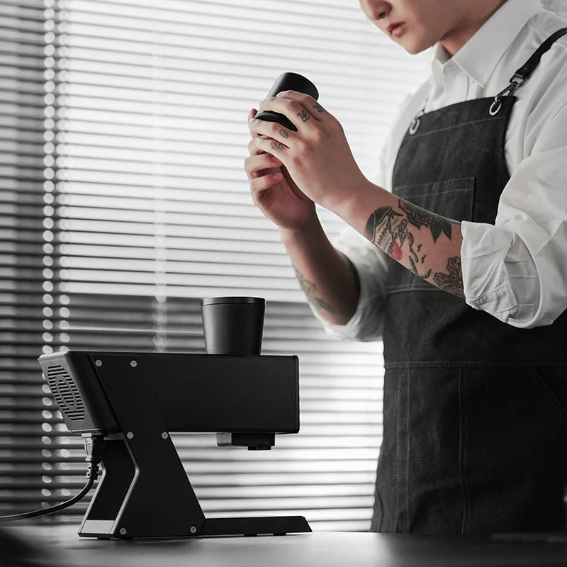 MHW-3BOMBER F74 NAVIGATOR ELEKTRISCHE KAFFEEMÜHLE