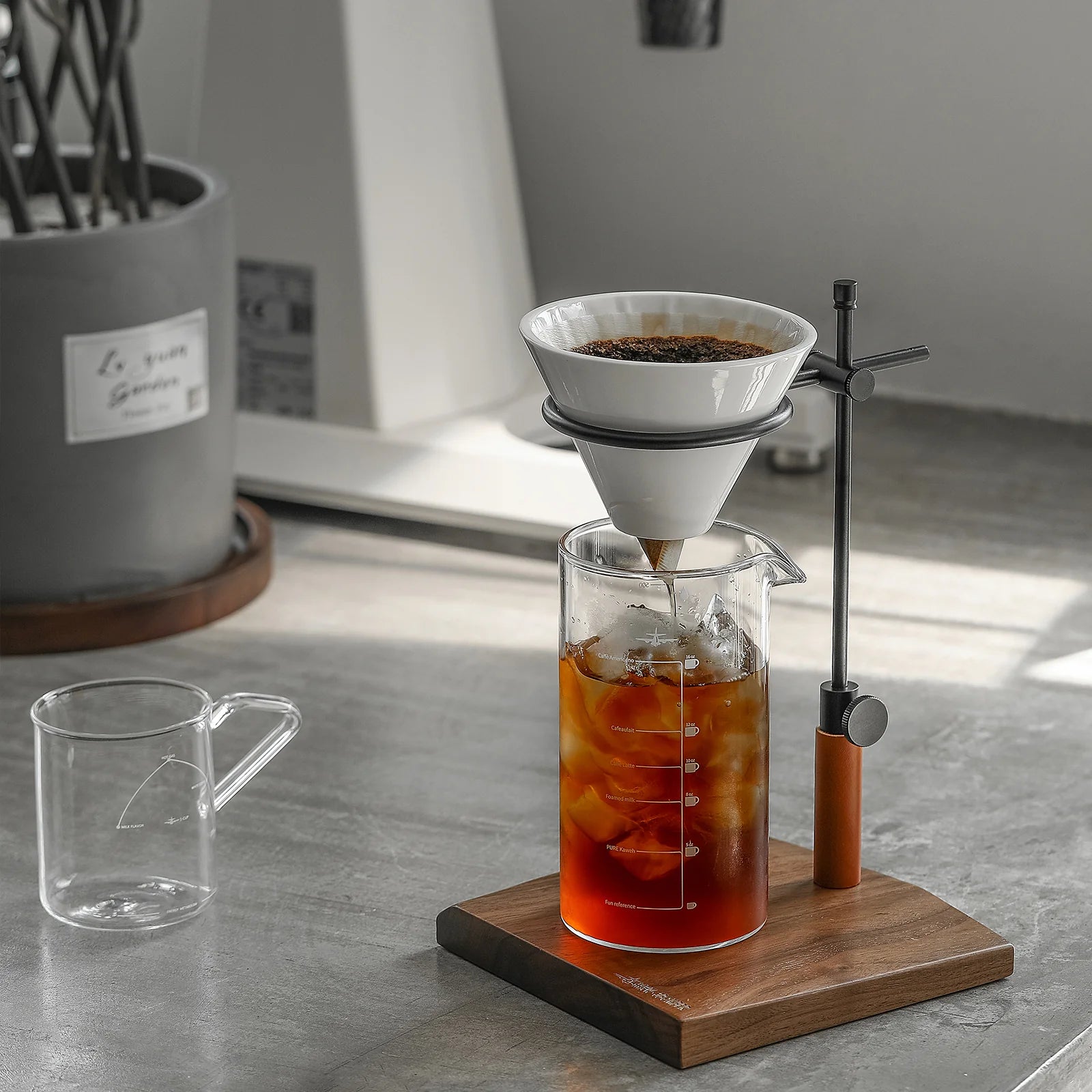 MHW-3BOMBER VERSTELLBARER KAFFEETROPFERSTÄNDER