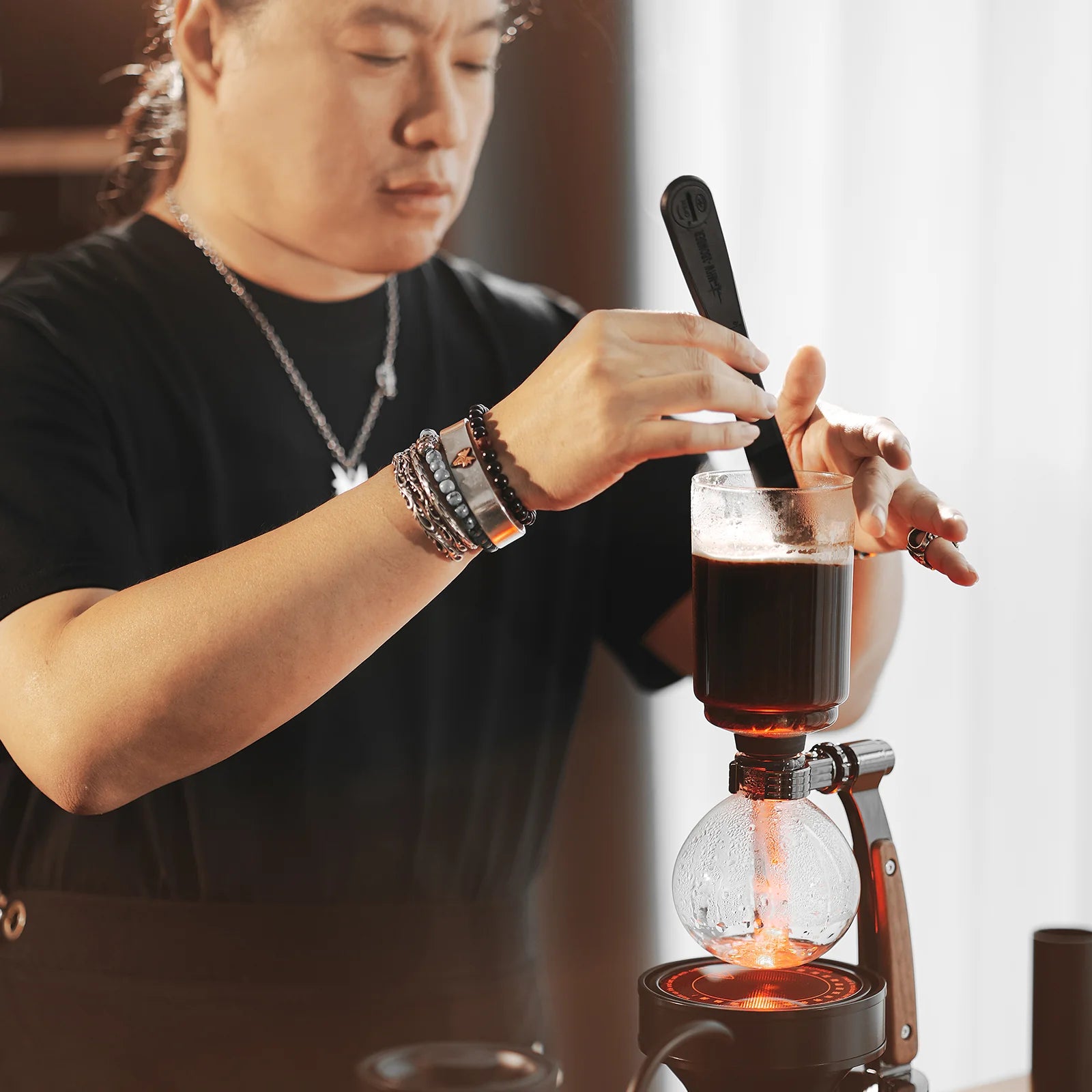 MHW-3BOMBER × YU'EN ZHANG TWILIGHT SIPHON COFFEE MAKER