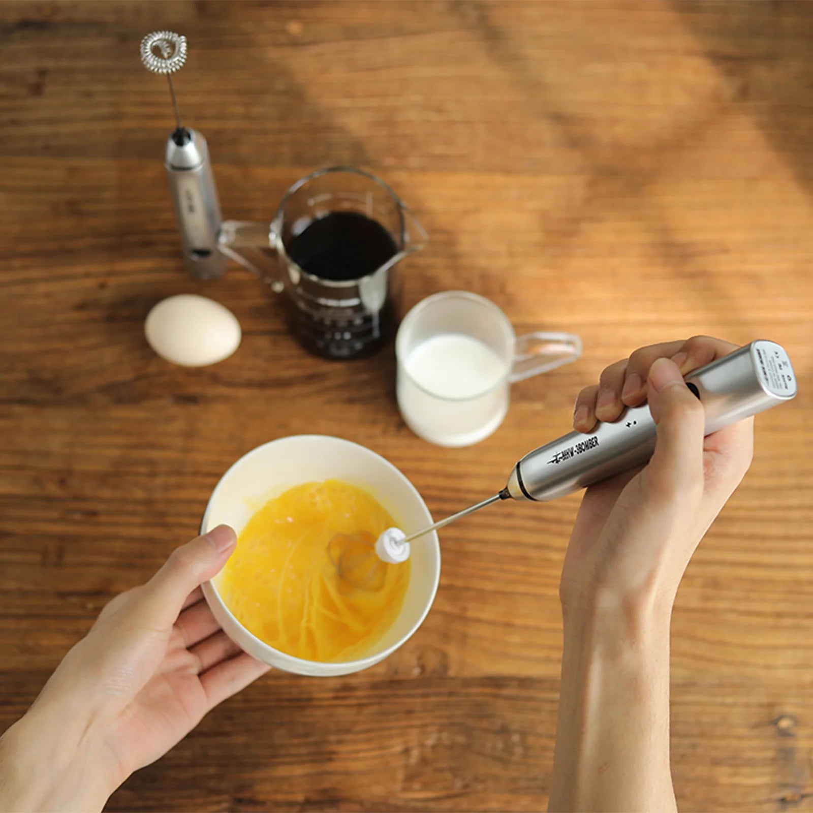 MHW-3BOMBER ELEKTRISCHER MILCHAUFSCHÄUMER
