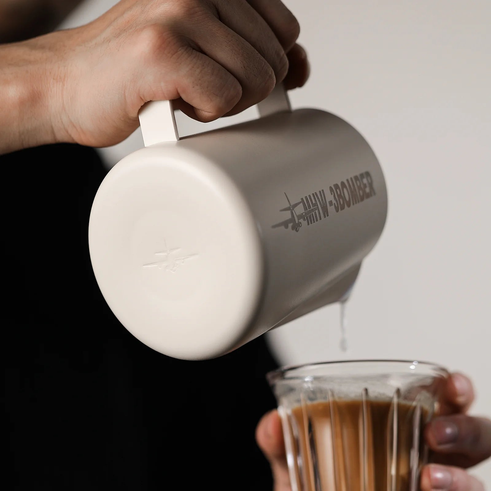 MHW-3BOMBER MILK FROTHING PITCHER 3.0 WEISS